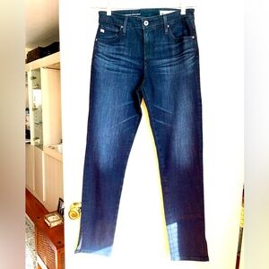 AG - The High Rise Stevie Ankle (high rise slim straight ankle). Sz 28R